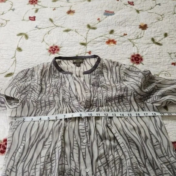 Anthropologie Fei Silk Sheer Blouse Size 4 Small - Picture 11 of 12